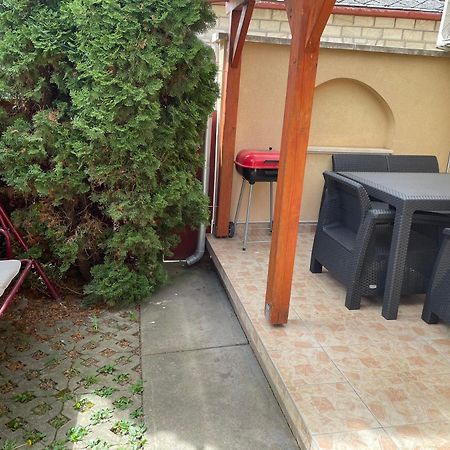 Csillam Vendeghaz Apartment Hajdúszoboszló Exterior foto